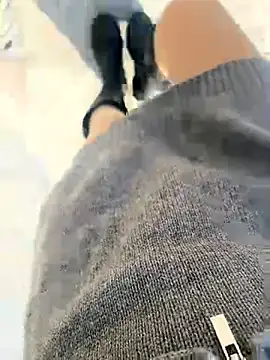 xiaoyuan01 online show from November 15, 1:17 am