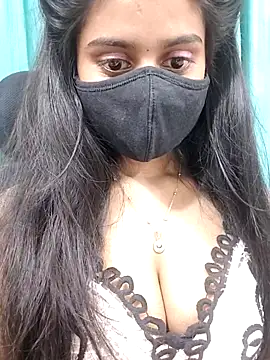 Aanya hotty online show from April 17, 10:45 pm