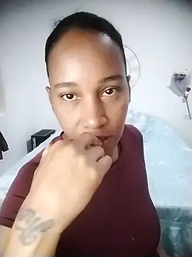 EbonyHorrny online show from December 20, 7:18 pm