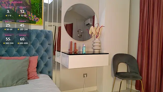 SiennaPierce online show from June 14, 11:32 am