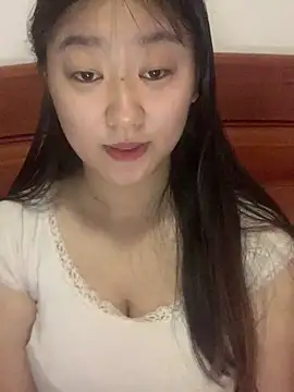 xialuo25 online show from March 5, 12:50 am