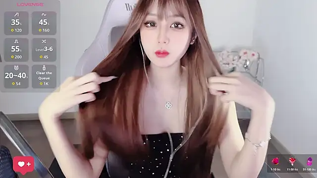 OwQoll online show from March 26, 6:59 am