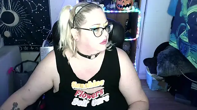 Kinky Witch online show from June 2, 1:50 am