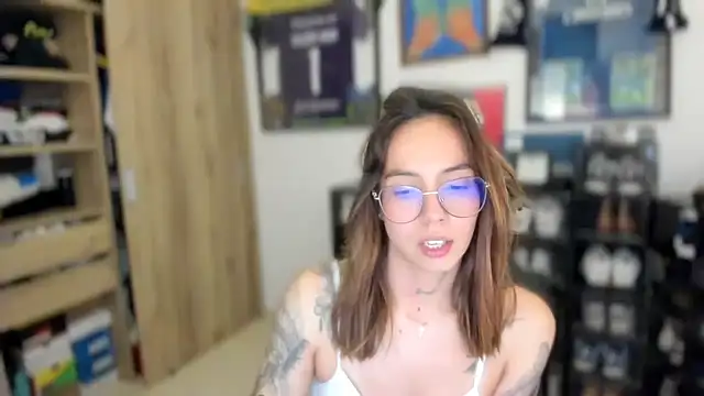 double trouble  online show from April 16, 4:46 am