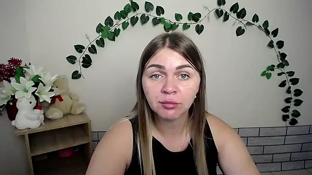 Snapshot of Magic_Katarina_ chatting on September 22, 7:07 am Magic Katarina online show from September 22, 7:07 am