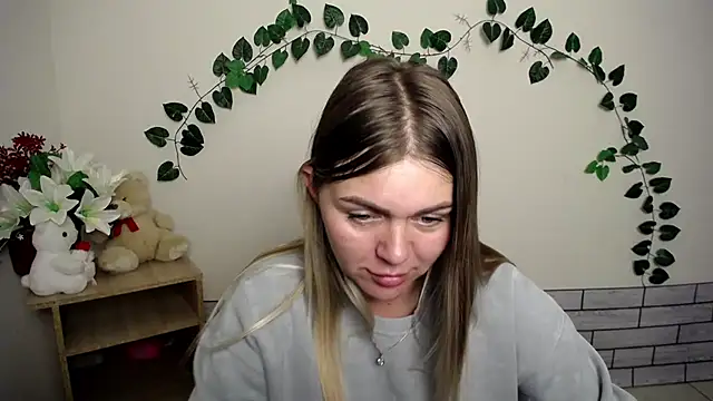 Snapshot of Magic_Katarina_ chatting on October 15, 7:33 am Magic Katarina online show from October 15, 7:33 am