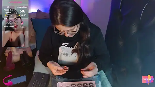 KrystalAdams online show from September 17, 1:53 pm