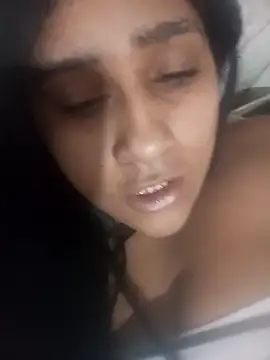 Snapshot of srtsara chatting on September 25, 10:40 pm srtsara online show from September 25, 10:40 pm
