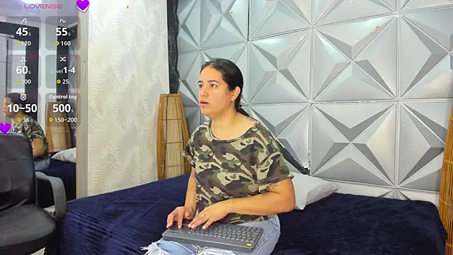 GreciaFox1 online show from December 17, 11:58 am