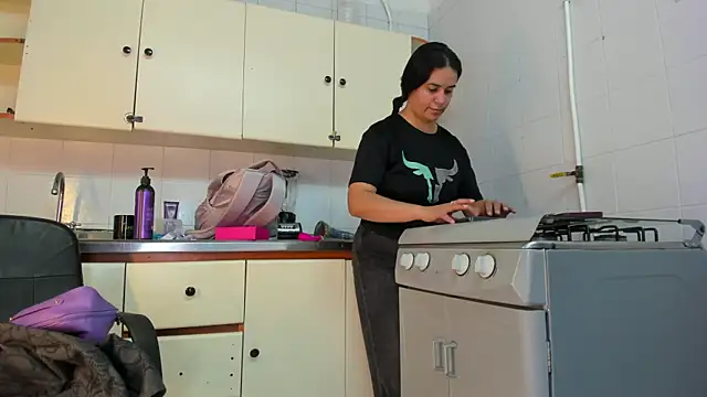 GreciaFox1 online show from March 31, 12:27 pm