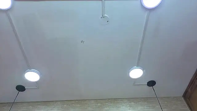 ThaliaCross online show from February 11, 8:10 pm