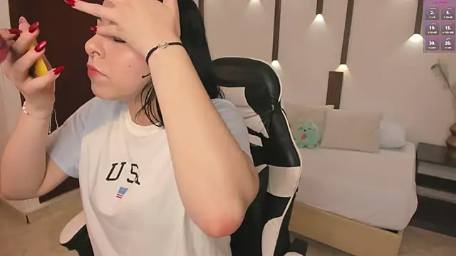 emma fhox online show from March 4, 2:18 am