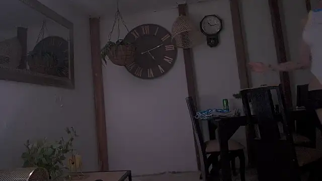 lolateton online show from May 16, 6:49 am