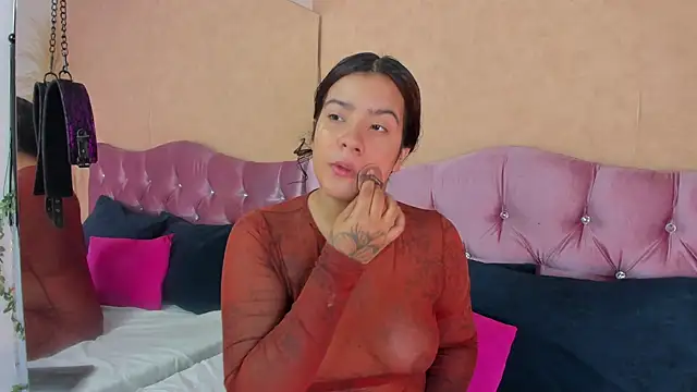 KARINAJTORRES online show from April 17, 11:18 pm