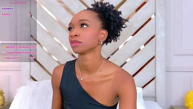 Snapshot of Agatha-Adams chatting on September 30, 2:33 pm Agatha-Adams online show from September 30, 2:33 pm