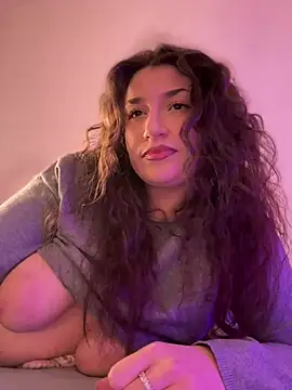 ScarletBloom  online show from March 1, 6:18 pm