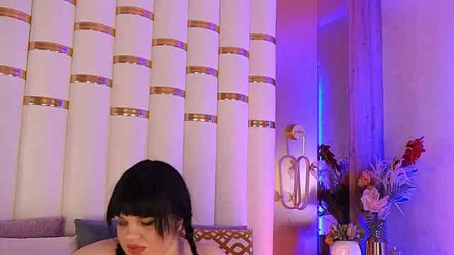 AmberRiso online show from February 18, 8:13 am