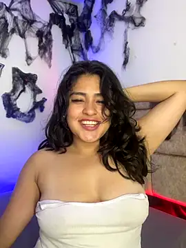 EmilyNoir1 online show from October 25, 1:46 am