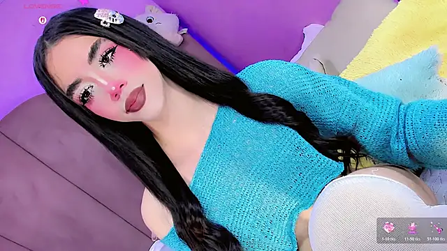 ShantyMillan online show from April 1, 2:03 pm