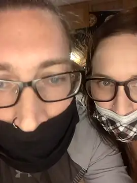 trippy hippies online show from March 30, 1:05 am