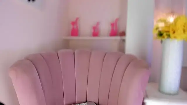 isabellashine online show from November 19, 3:45 pm