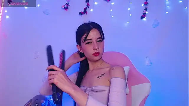 Lia  1 online show from November 16, 1:18 am