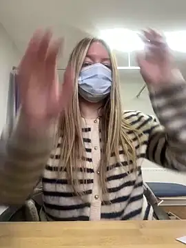 hazel wood21 online show from March 30, 9:42 am