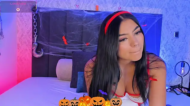 dana hazze online show from October 31, 3:05 pm