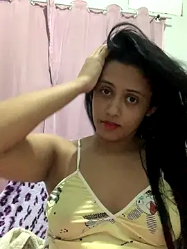 Snapshot of afroditii chatting on October 21, 12:25 am afroditii online show from October 21, 12:25 am