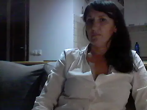 Snapshot of Elena48324 chatting on September 16, 6:05 pm Elena48324 online show from September 16, 6:05 pm