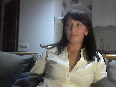 Snapshot of Elena48324 chatting on October 3, 6:35 pm Elena48324 online show from October 3, 6:35 pm