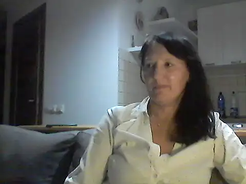 Snapshot of Elena48324 chatting on October 15, 6:54 pm Elena48324 online show from October 15, 6:54 pm
