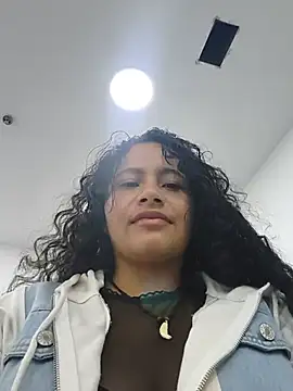 Yaya watson online show from June 4, 8:24 pm