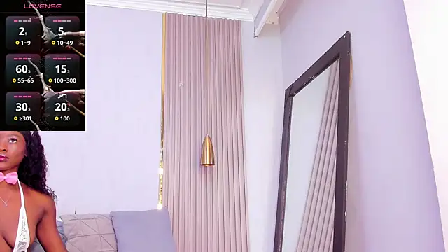 Skylar Smith  online show from November 27, 12:52 pm