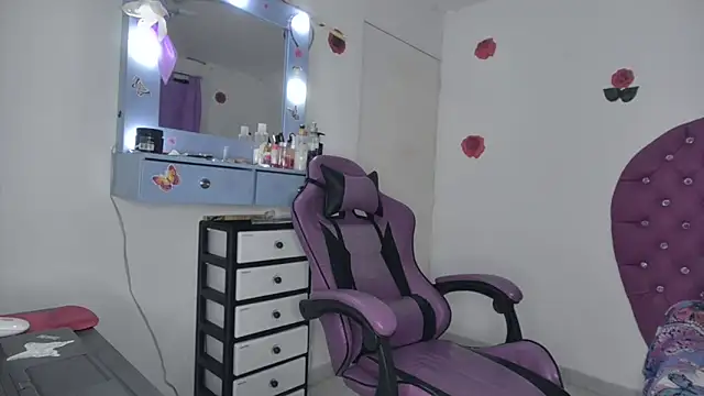 soffy rosses online show from March 9, 2:04 am