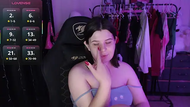 AmyVibess online show from June 30, 7:24 pm