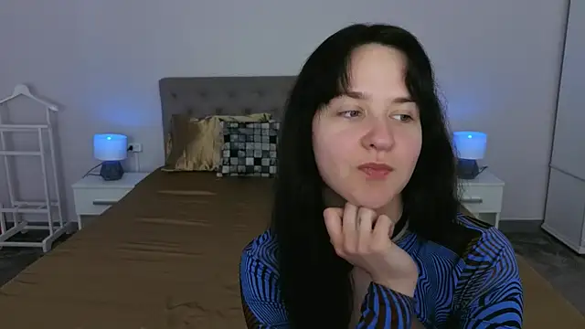 BerryDiva online show from April 5, 12:59 pm