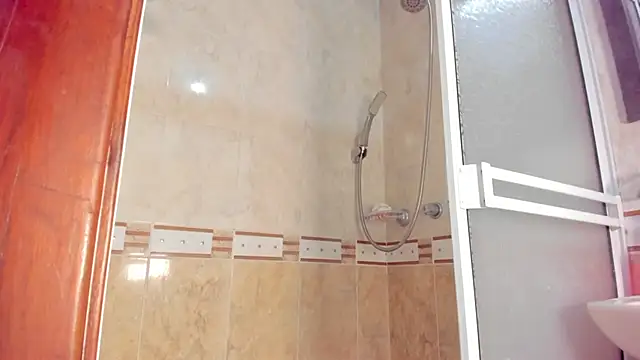 evelin lopezz online show from October 1, 3:11 am