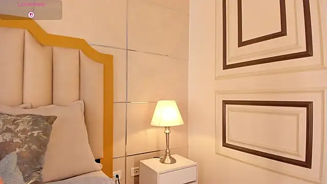 MaddieParker online show from November 12, 1:03 am