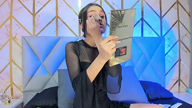 Cassidy 14 online show from November 9, 8:05 pm