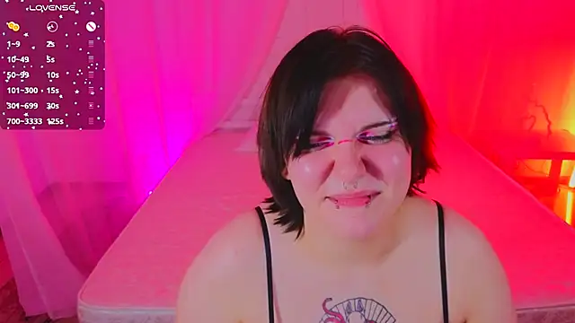 bluelunaray online show from November 26, 11:44 am