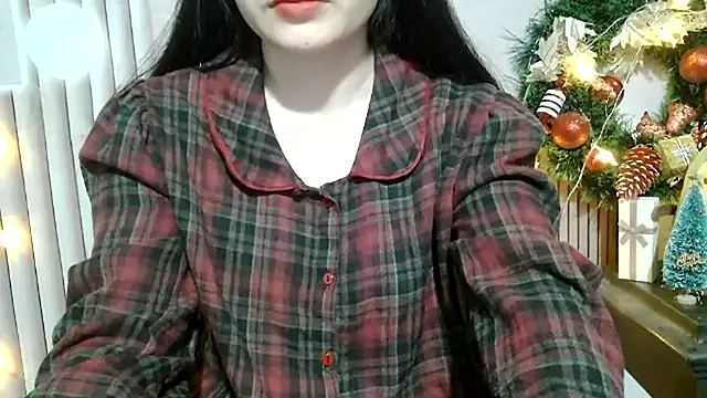 Emachiii online show from December 16, 1:33 am