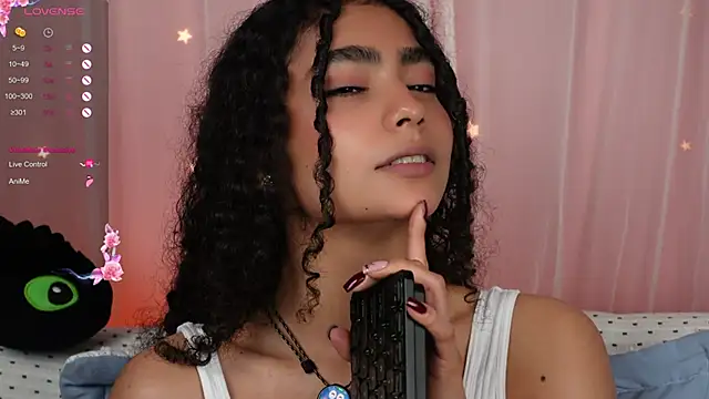 Snapshot of Victoria_Curly chatting on September 20, 11:58 pm Victoria Curly online show from September 20, 11:58 pm