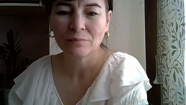 Krystal 82 online show from February 7, 11:03 am