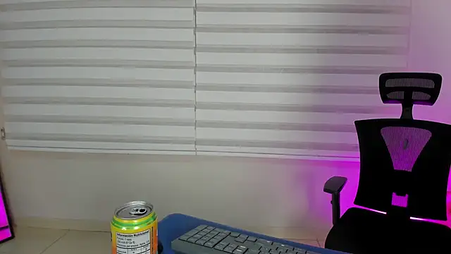 Rachell criss online show from November 16, 4:14 am