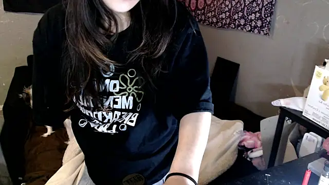 London Ray online show from March 5, 12:39 am