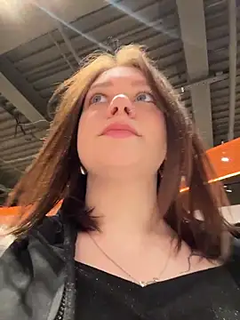 lucy-joy online show from March 3, 11:27 am