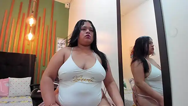 Laura Sex19 online show from November 15, 12:06 pm