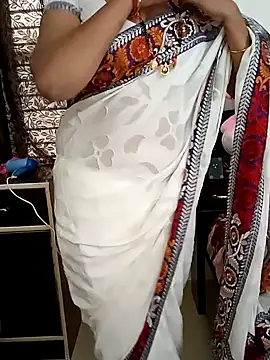 Niharika555 online show from February 6, 9:45 am