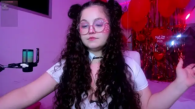 ShylySweet online show from February 18, 6:01 am